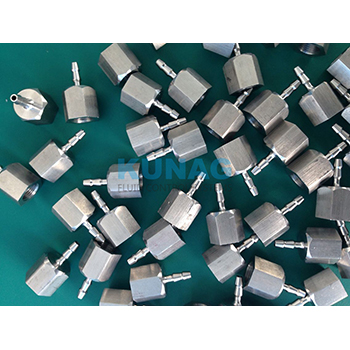 內(nèi)螺紋R1/8轉(zhuǎn)寶塔3.2mm 不銹鋼接頭 轉(zhuǎn)換接頭 連接件